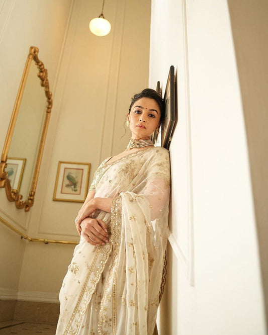 Alia Bhatt sabyasachi Saree, National Award Alia Saree, Alia Bhatt wedding Saree, Sabyasachi Saree, White Organza Saree - 24th Spoke