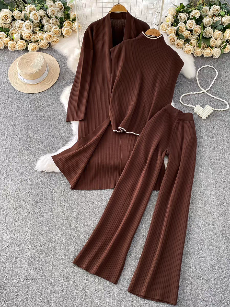 Anne Winter Three Piece Set