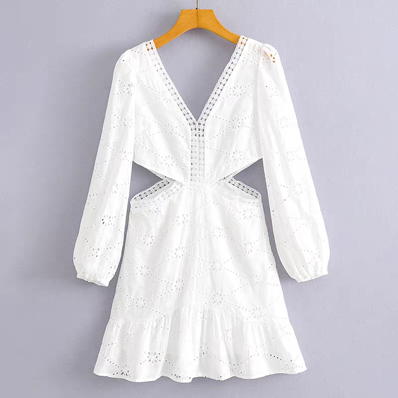 Michele Summer Retro V Neck Dress - 24th Spoke