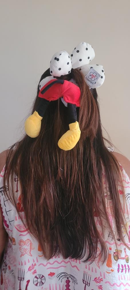 Buy 4 Scrunchies @ 799