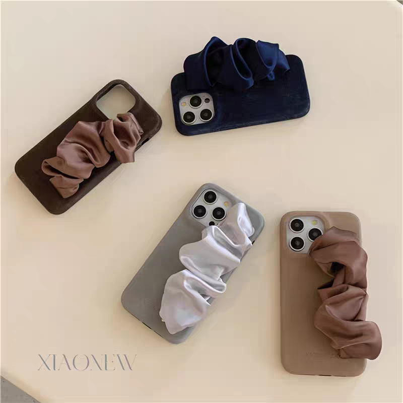 Luxury I Phone Cover With Velvet Handle