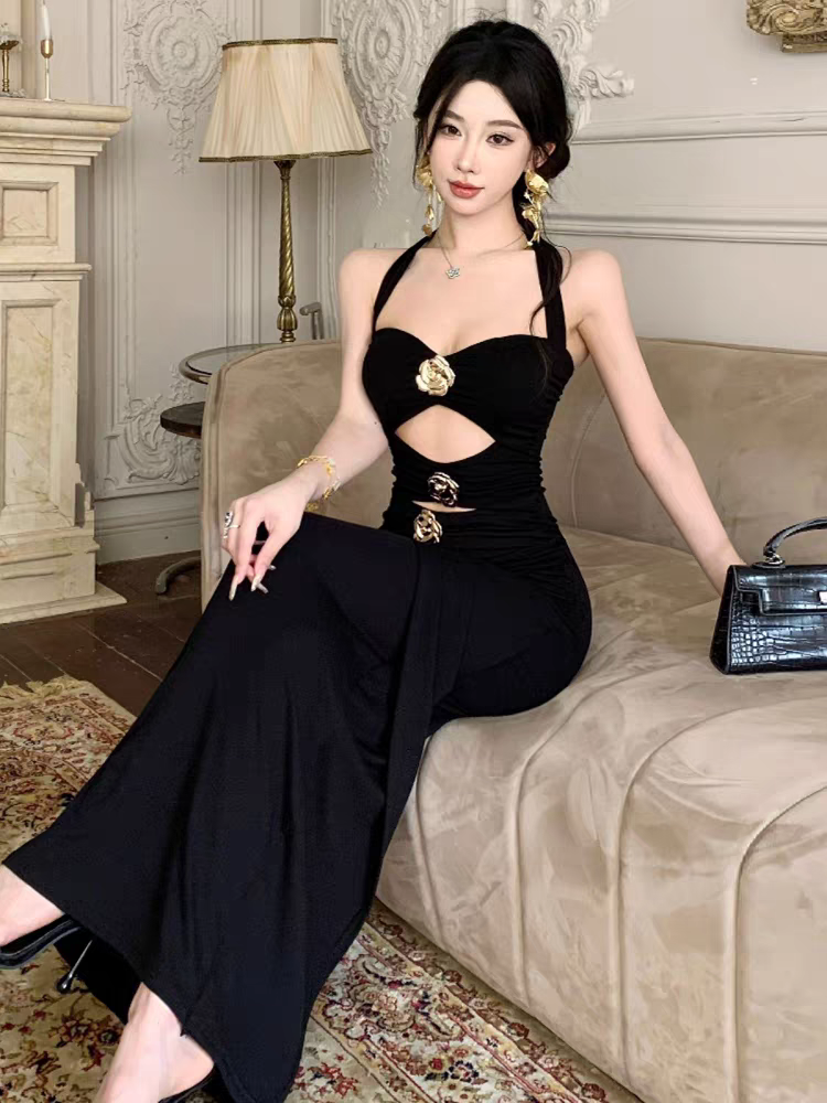 Ginnifer Summer Halter Neck Dress