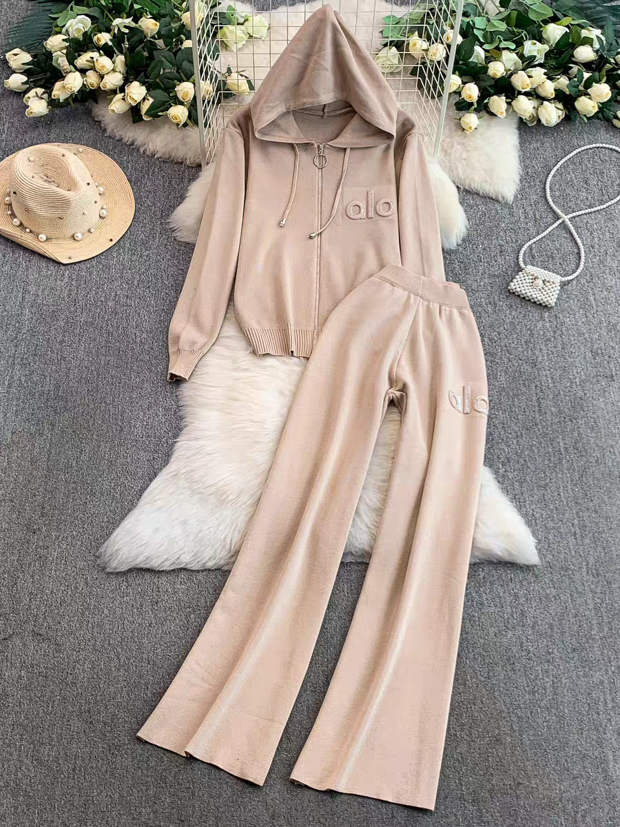 Jennifer Winter Tracksuit - 24th Spoke
