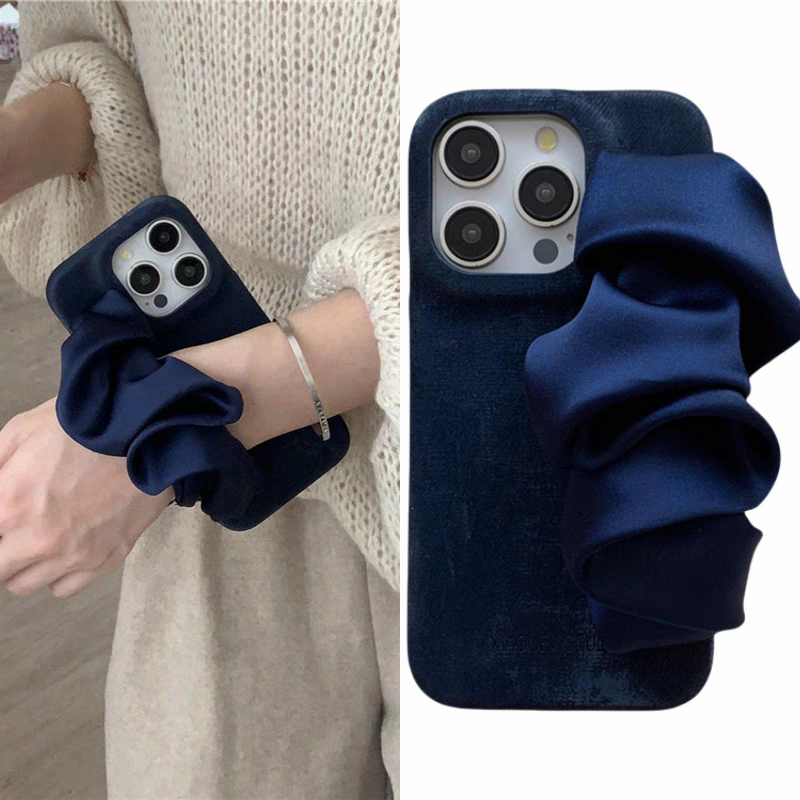 Luxury I Phone Cover With Velvet Handle