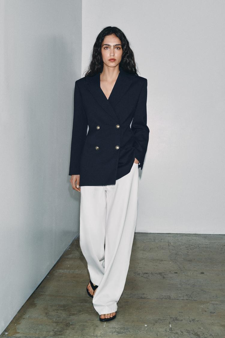 Helena Fitted Buttoned Blazer