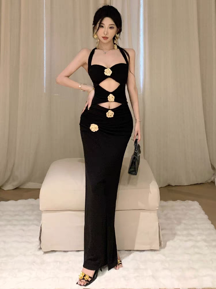 Ginnifer Summer Halter Neck Dress