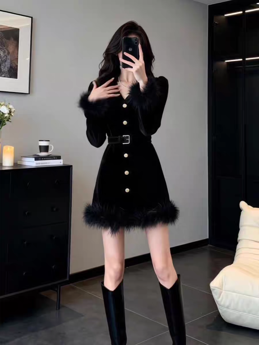 Scarlett Winter Velvet Dress