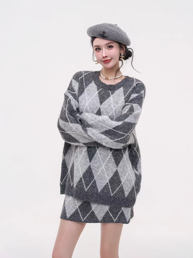Athira Winter Two Piece Set