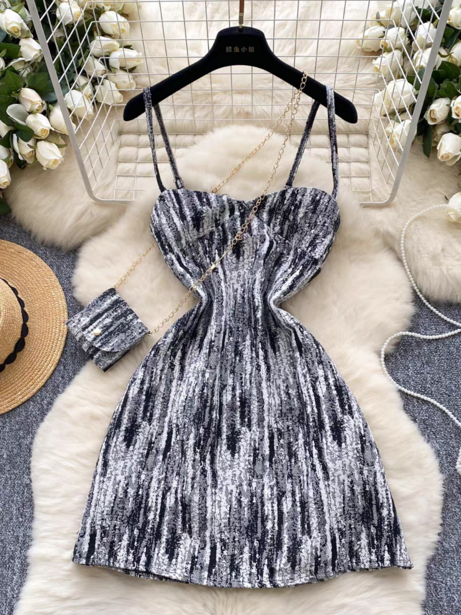 Jessica Summer Celebrity Suspender Dress With Bag