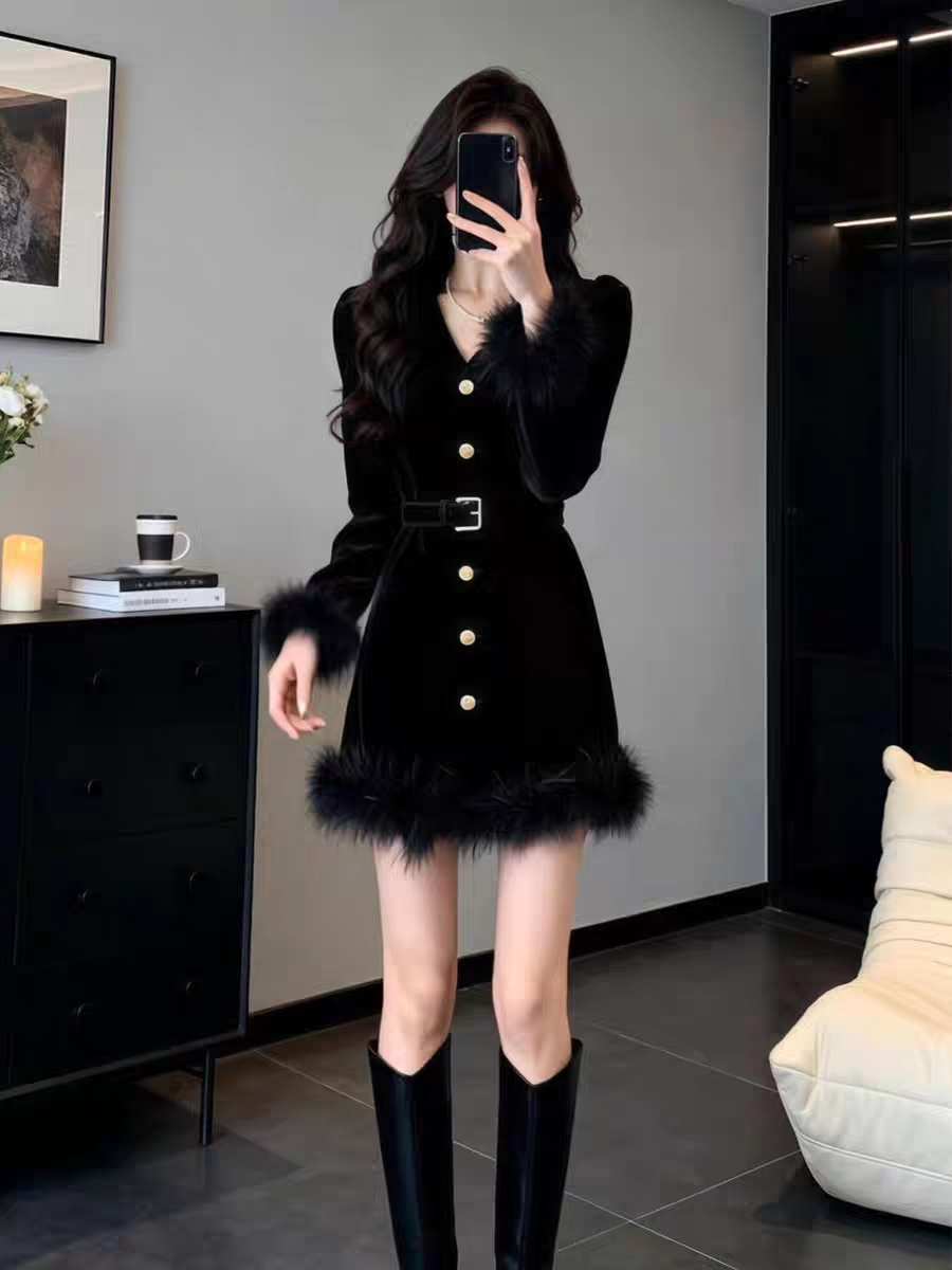 Scarlett Winter Velvet Dress