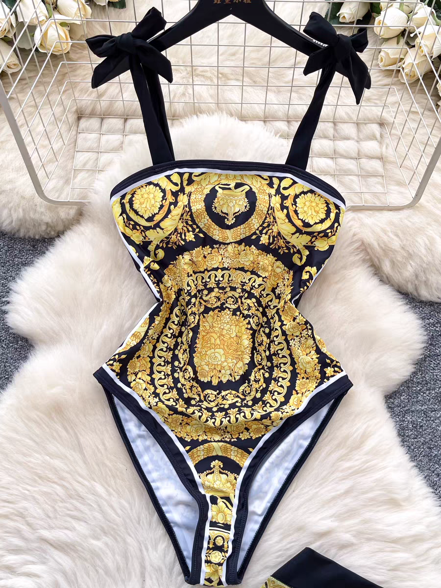 Michelle Summer Luxury Beach Vacation Set - 24th Spoke