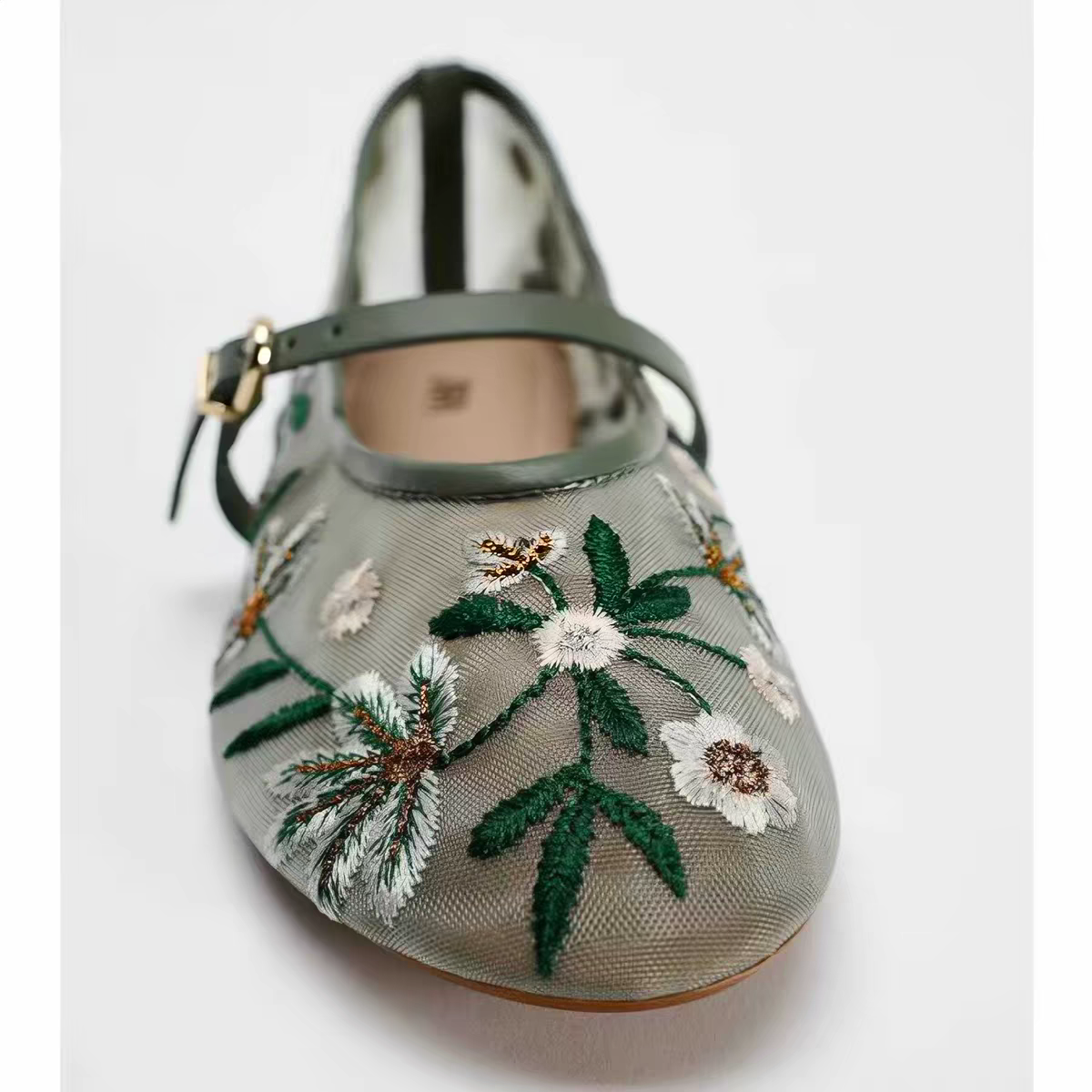 Anne Embroidery Flats