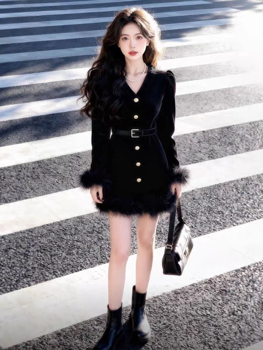 Scarlett Winter Velvet Dress