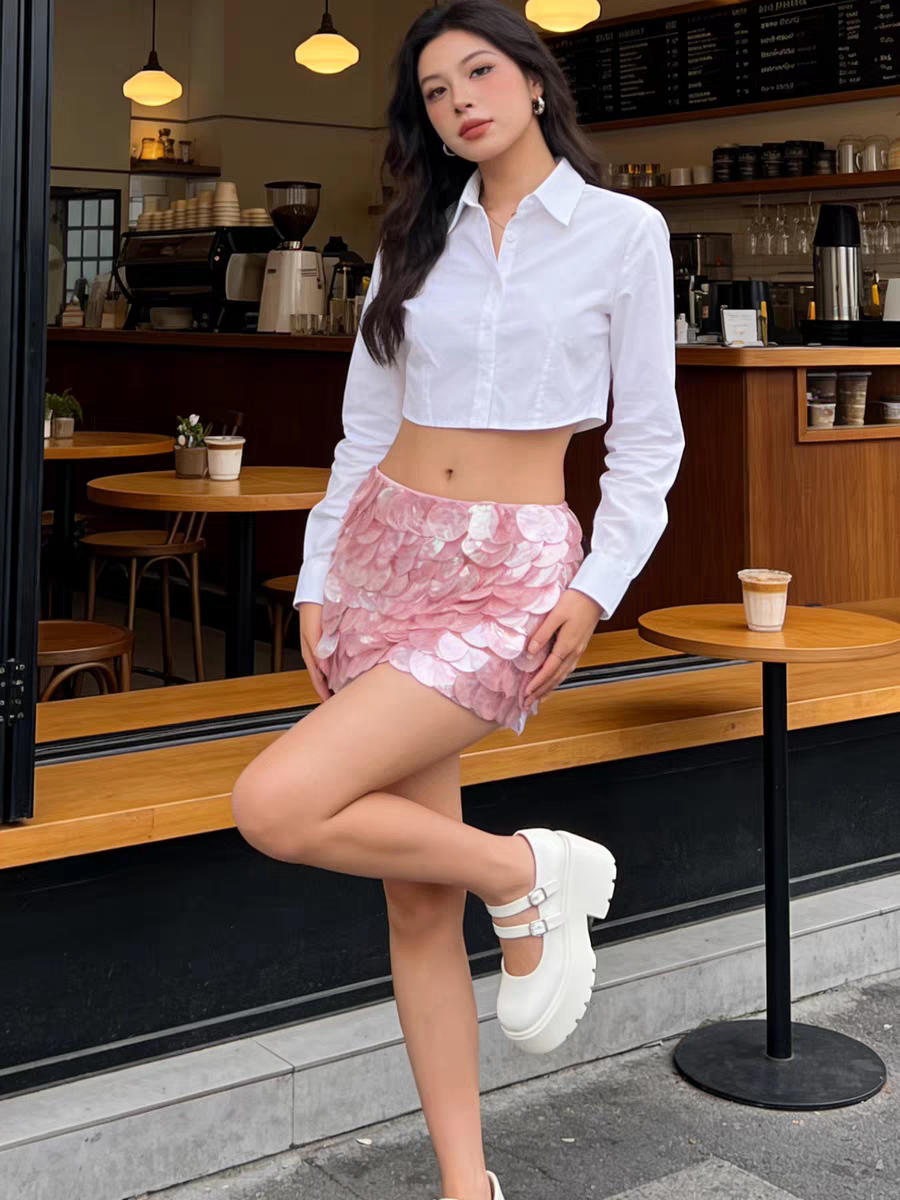 Amanda Summer Vacation Viral Shell Skirt