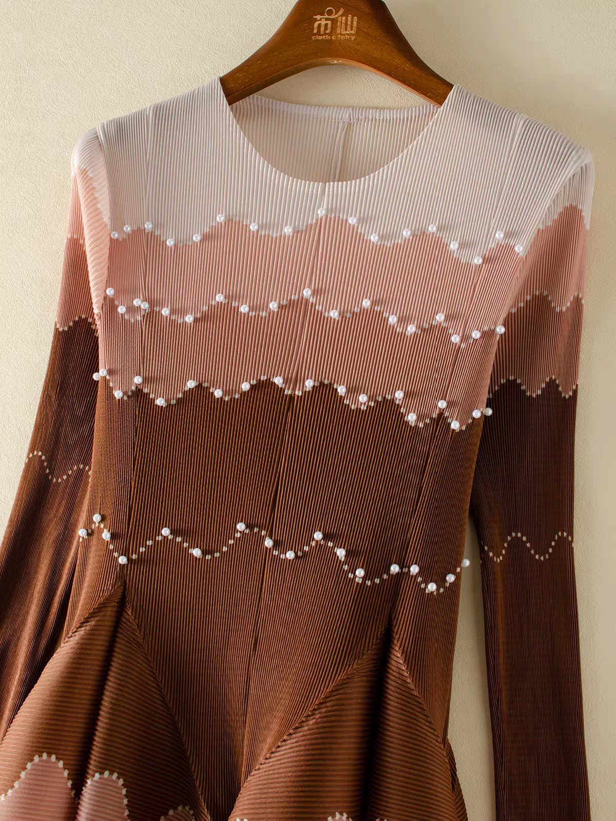 Hunar Bouncing Dress
