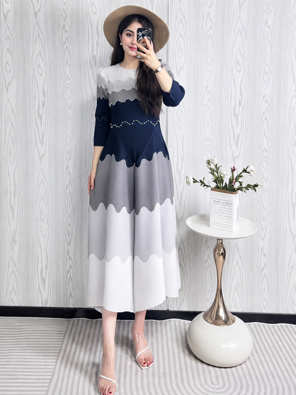 Hunar Bouncing Dress