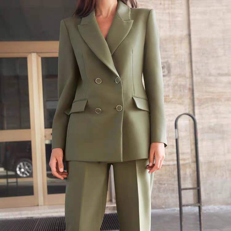 Parineeti Formal Set